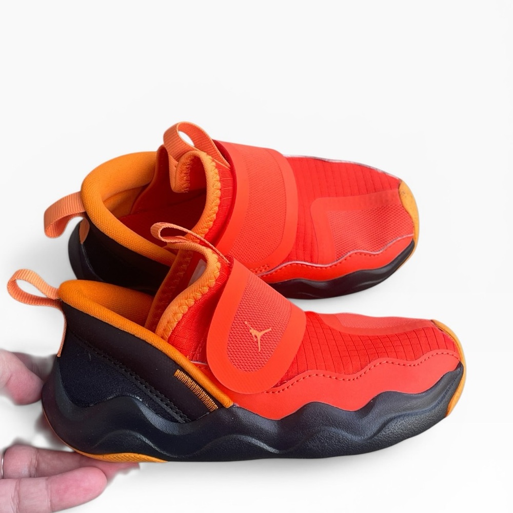 Jordan 23/7‎ in “Dunk on Mars,” DQ9294-800, US 9C, EUC